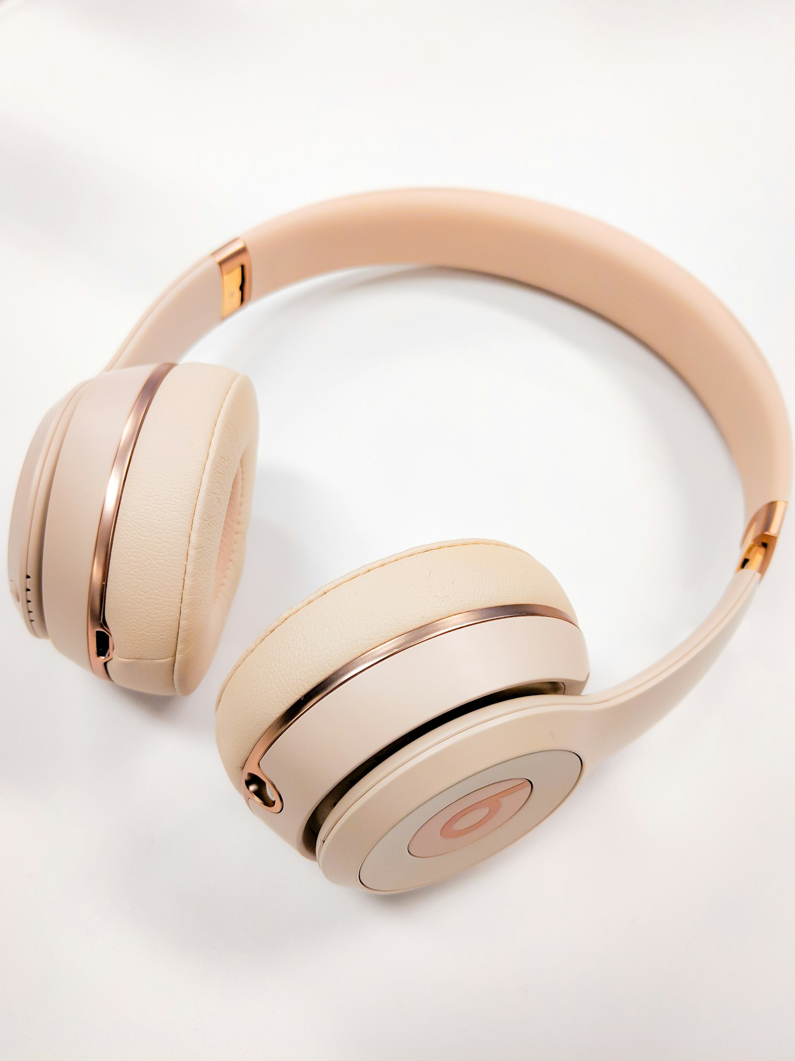 Close-up of ear pad cushions